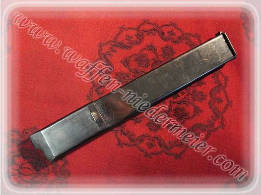 1 Wehrmacht magazine early smooth MP38,