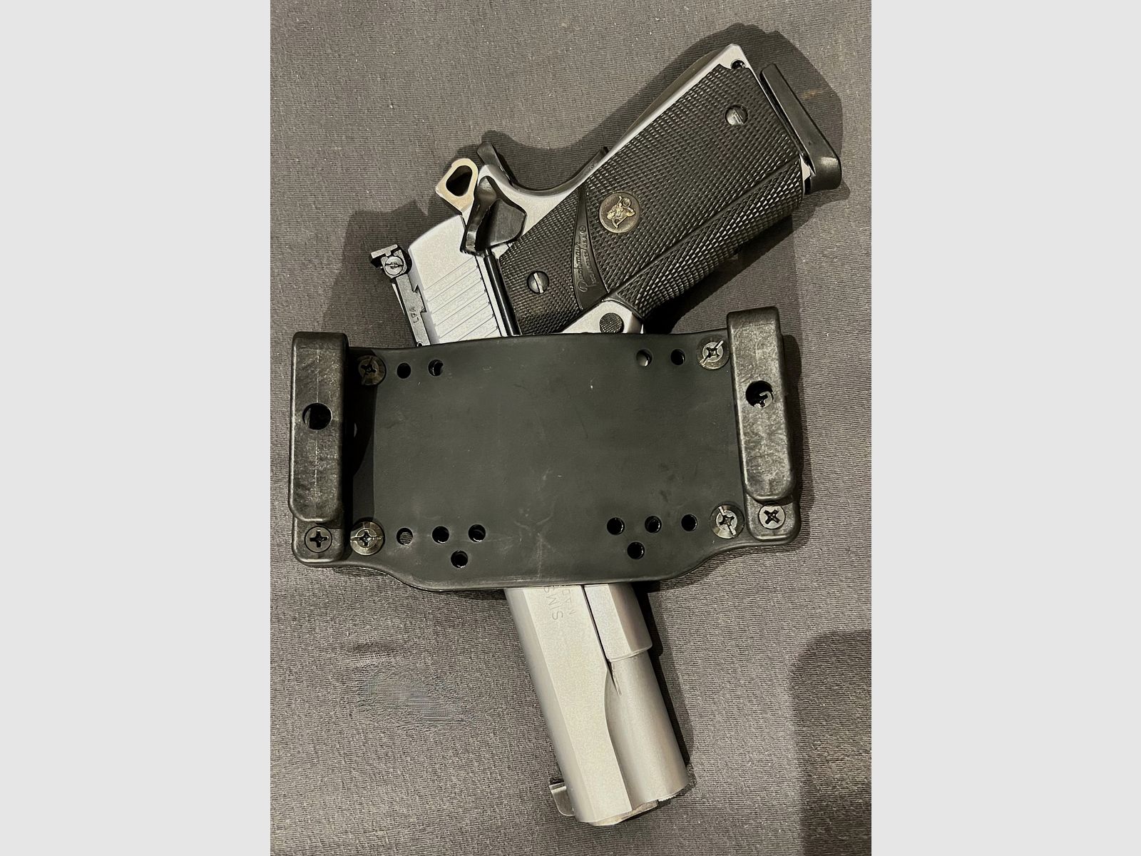 LimpSafer CrossTech Holster – universally adjustable pistol holster – new below dealer price!) (Not Fobus, Kydex, Frontier, Bianchi, Safariland, Blackhawk, Höppner)