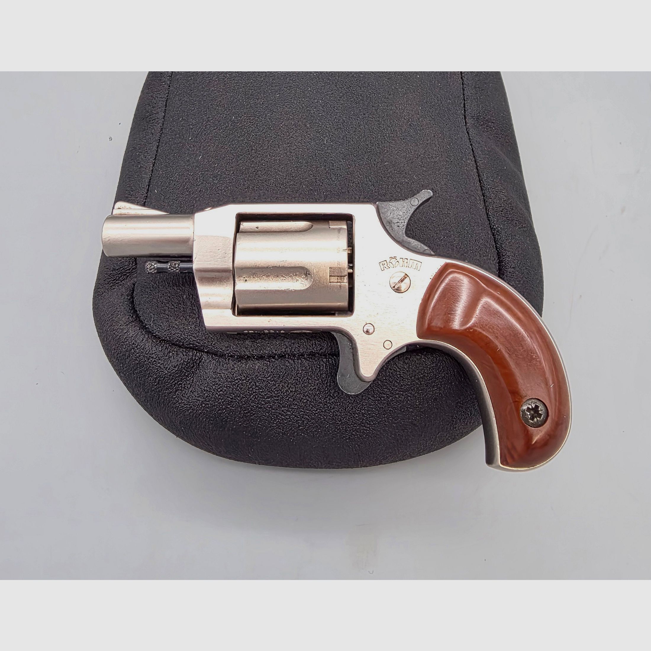 Röhm Little Joe Cal. .22 selten mit PTB 380 Revolver