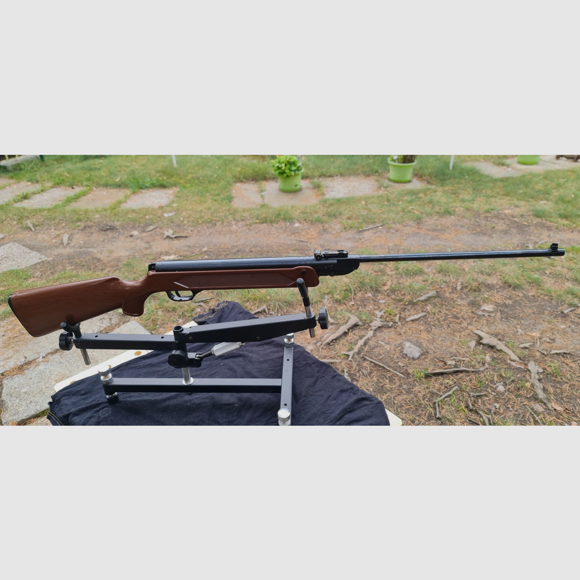 Luftgewehr Haenel 304 Kaliber 4,5mm (.177) Knicklauf -Schaft ohne Risse und Brüche-