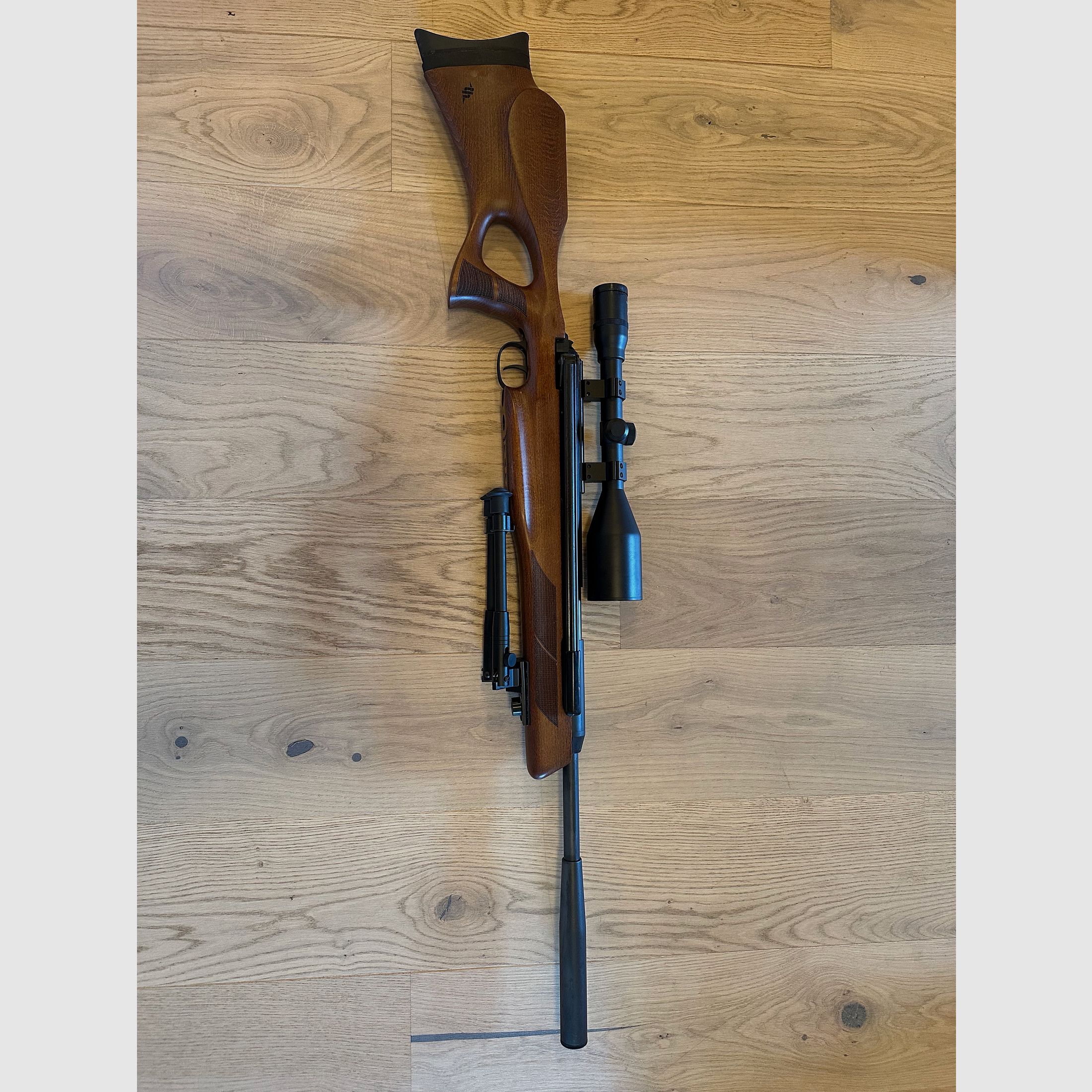 Diana  56 TargetHunter 5,5mm mit Zielfernrohr und Zweibein