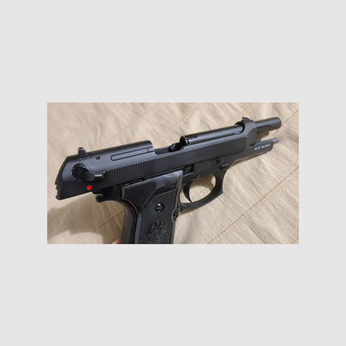 Beretta 92F Pistole Vollmetall DEKO