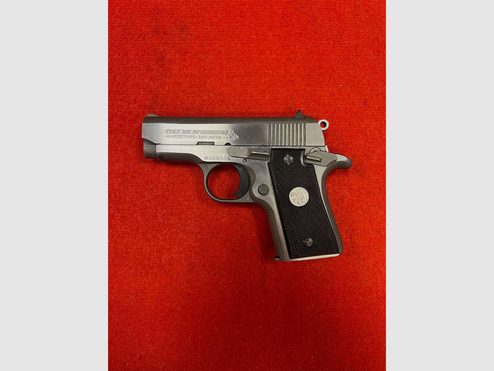 Colt Modèle Mustang Plus II Calibre 9x17mm, image 1 sur 4