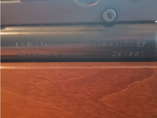 Luftgewehr der Marke Feinwerkbau Modell 300s Universal