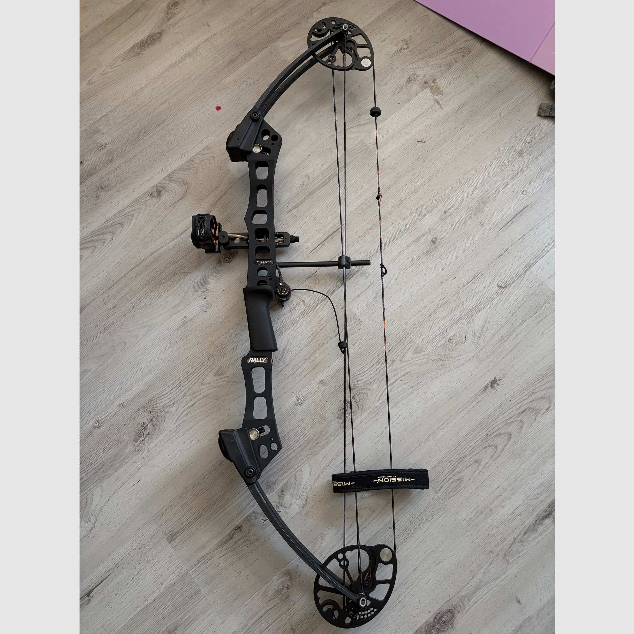 Compoundboog „Mission By Mathes“ met accessoires in ruil voor…