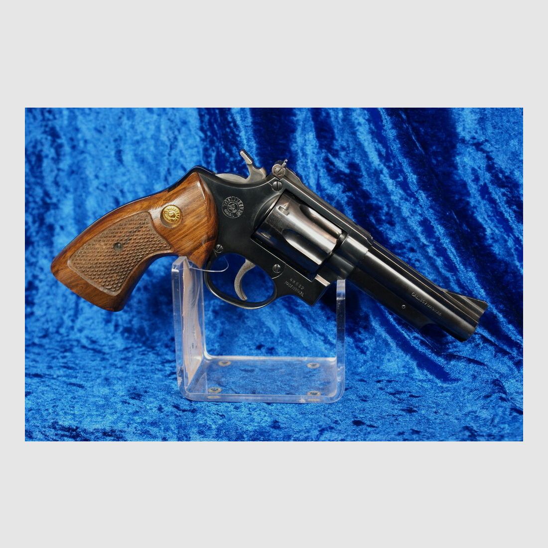 Taurus 669/4''