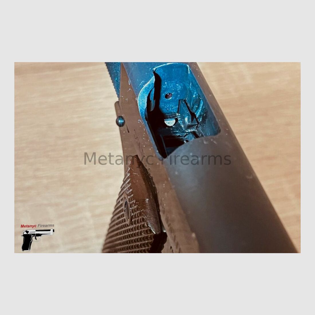 Colt Government MK IV Series 70 .45Auto, immagine 5 di 8
