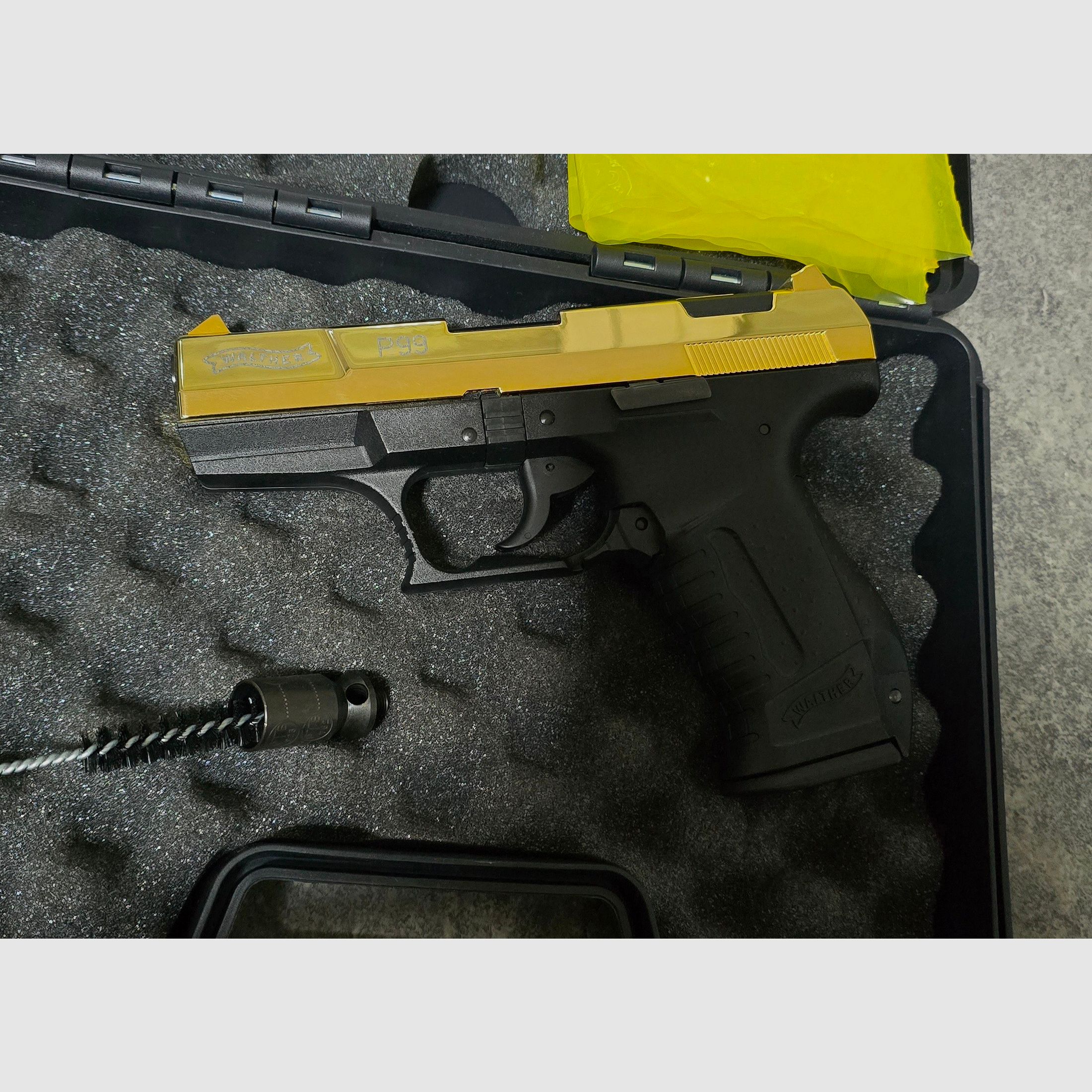 Walther P99 Gold Schreckschuss 9mm PAK placcato in oro 24 carati