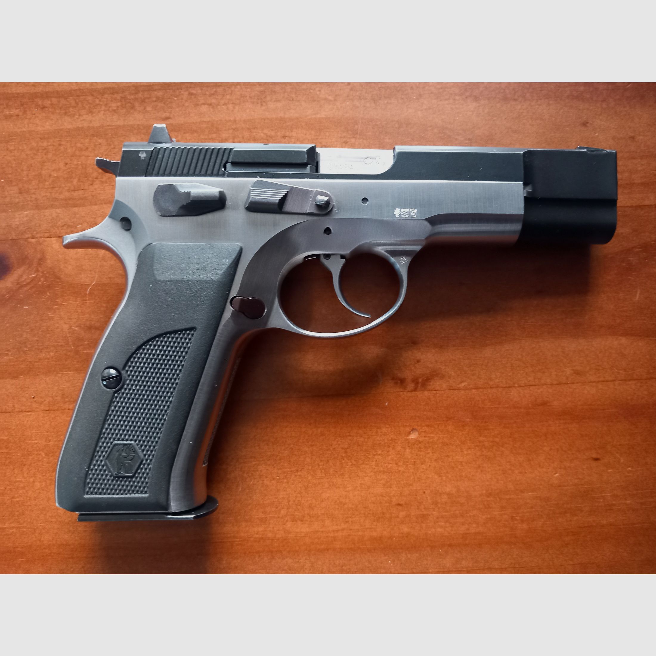 Sphinx AT 2000 S Pistole 9 mm