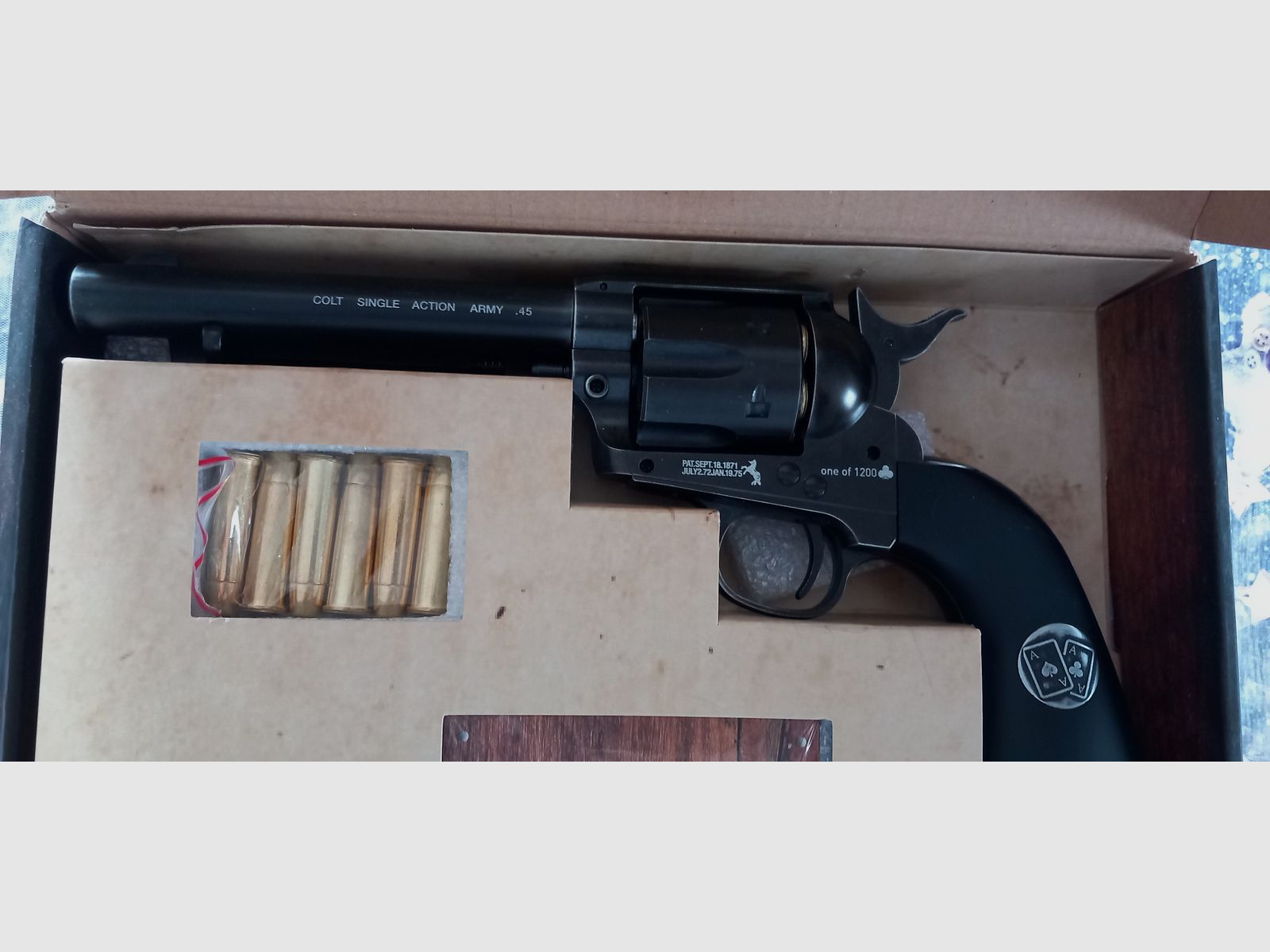 Colt Single Action  Army 4.5mm Co2 3,0 Joul Set