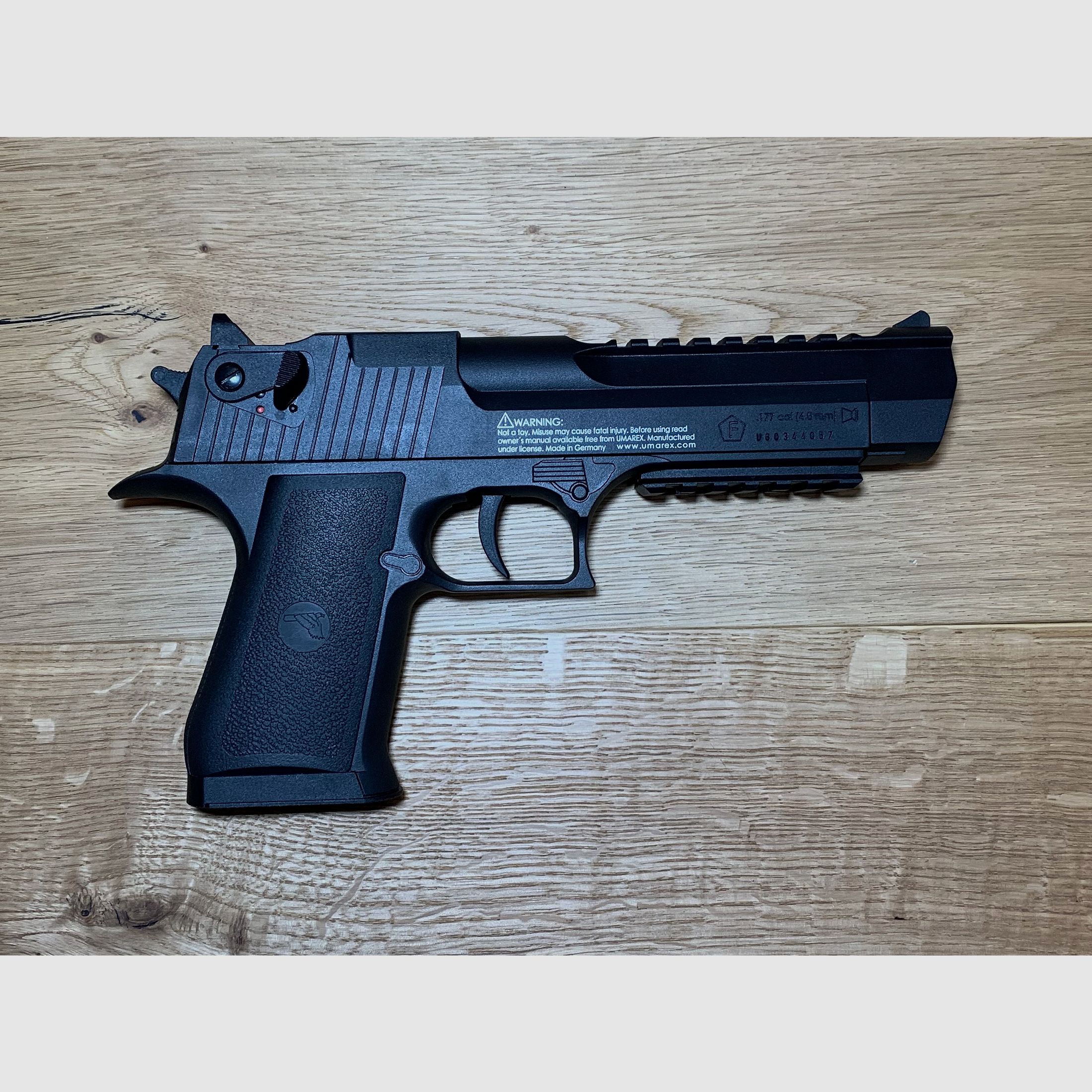 Desert Eagle CO2 pistol cal. 4.5mm Diabolo by Umarex