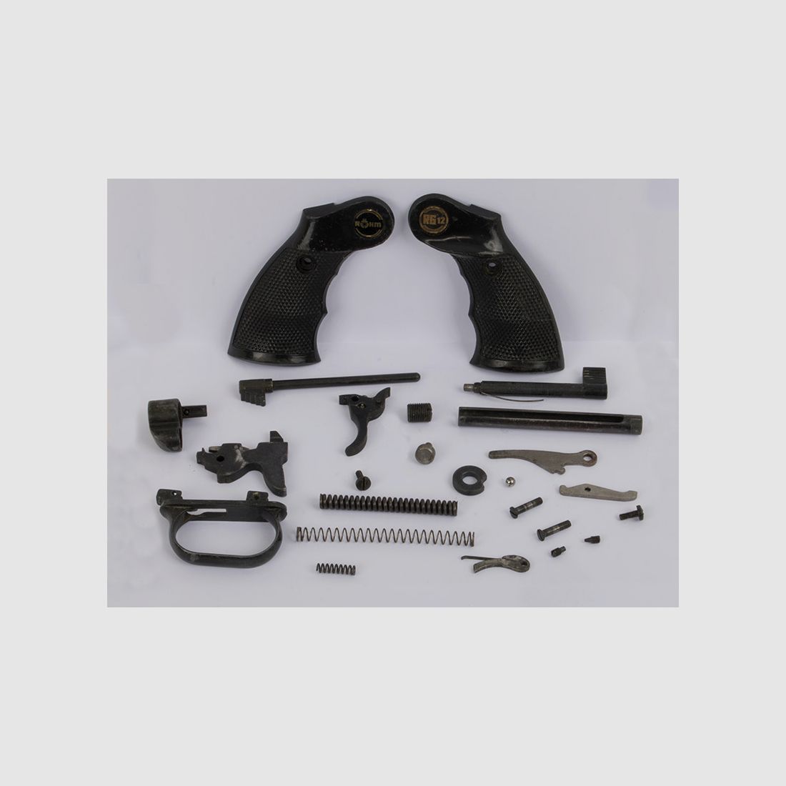 B-Ware Ersatzteil Set Kleinkaliber Revolver RĂ¶hm RG12 24-teilig