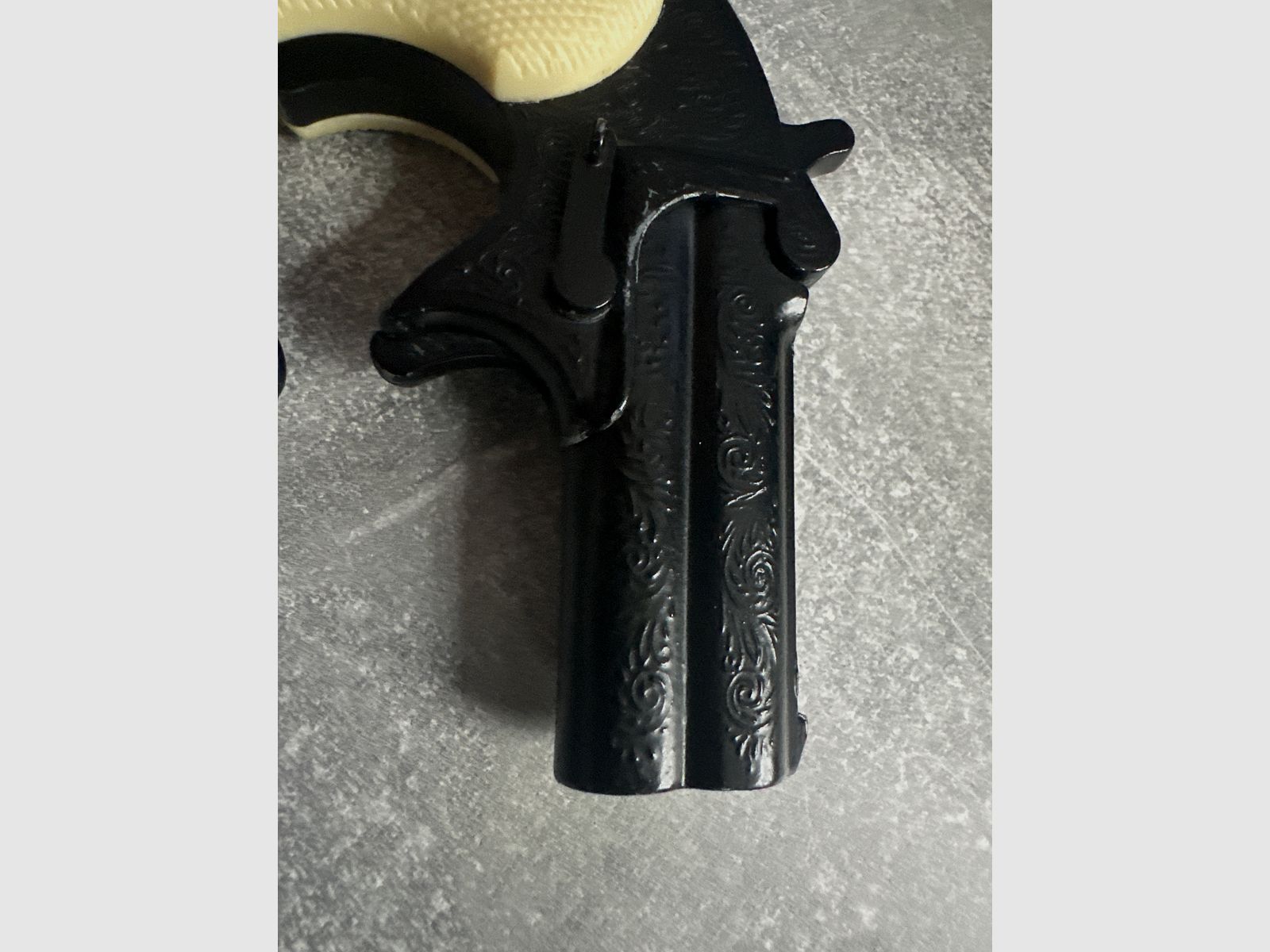 Mini Derringer kal.6mm Flob.Platz