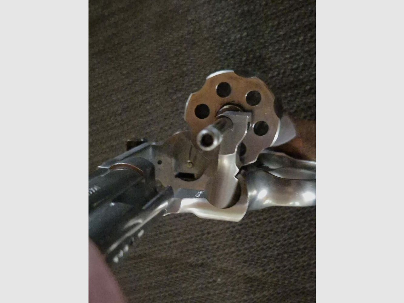 Smith & Wesson 617-1, Bild 1 von 8