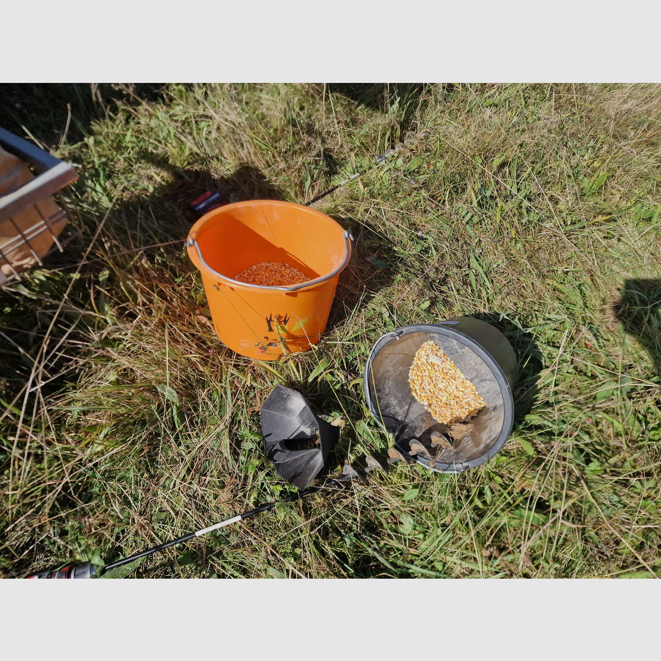 Ayudante de Caza - Embudo de Cebo