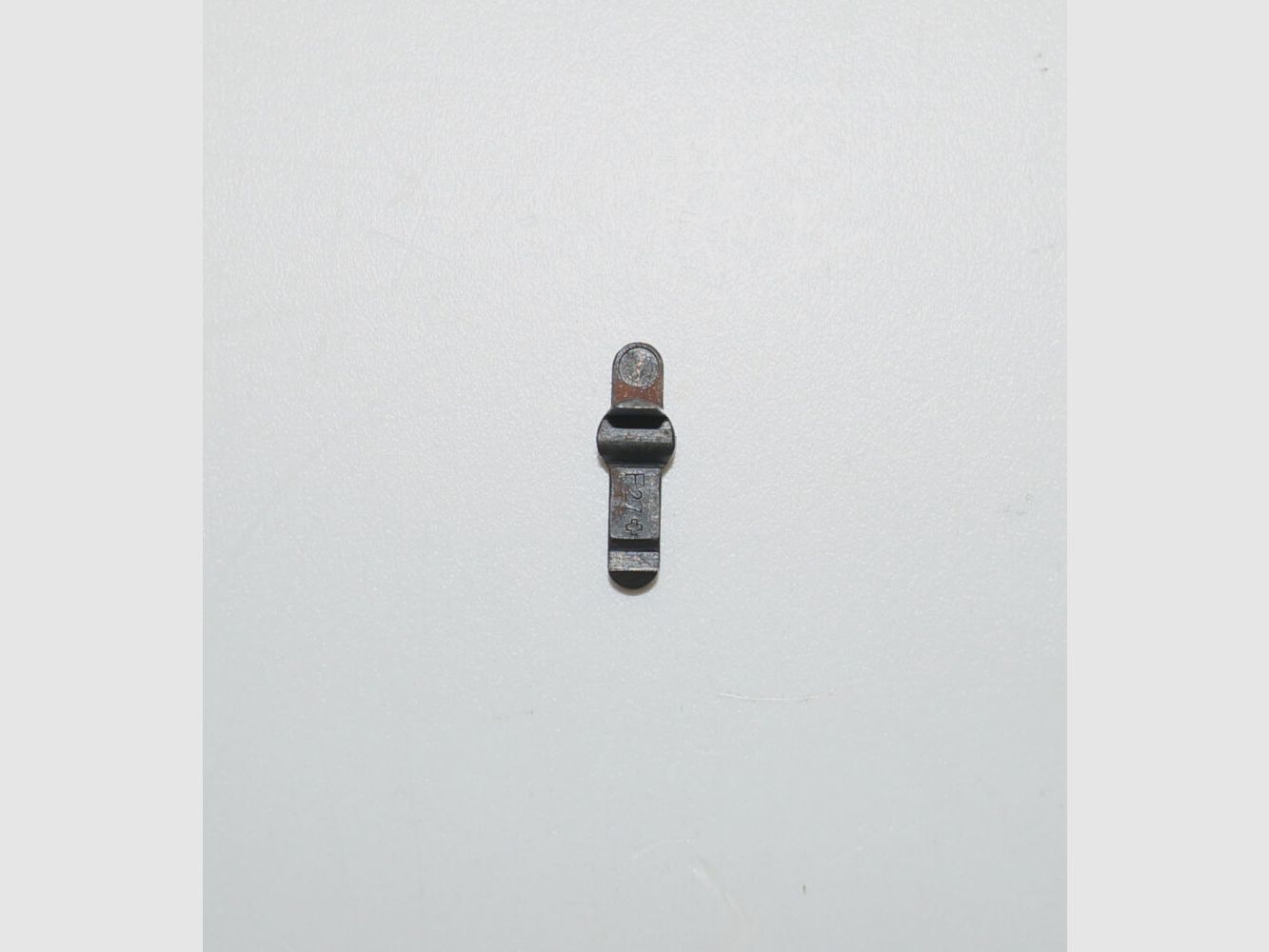 Fábrica de armas de Berna Usado pestillo para pistola de ordenanza suiza Parabellum 1900, cal. 7,65mmPara, W+F P08, imagen 2 de 3