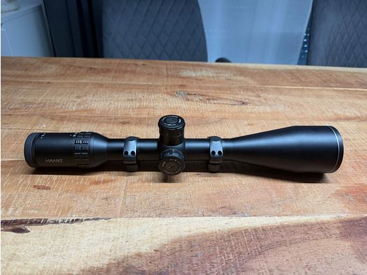 Hawke Sidewinder 30 SF 8-32 x 56, 20x Half Mil scope