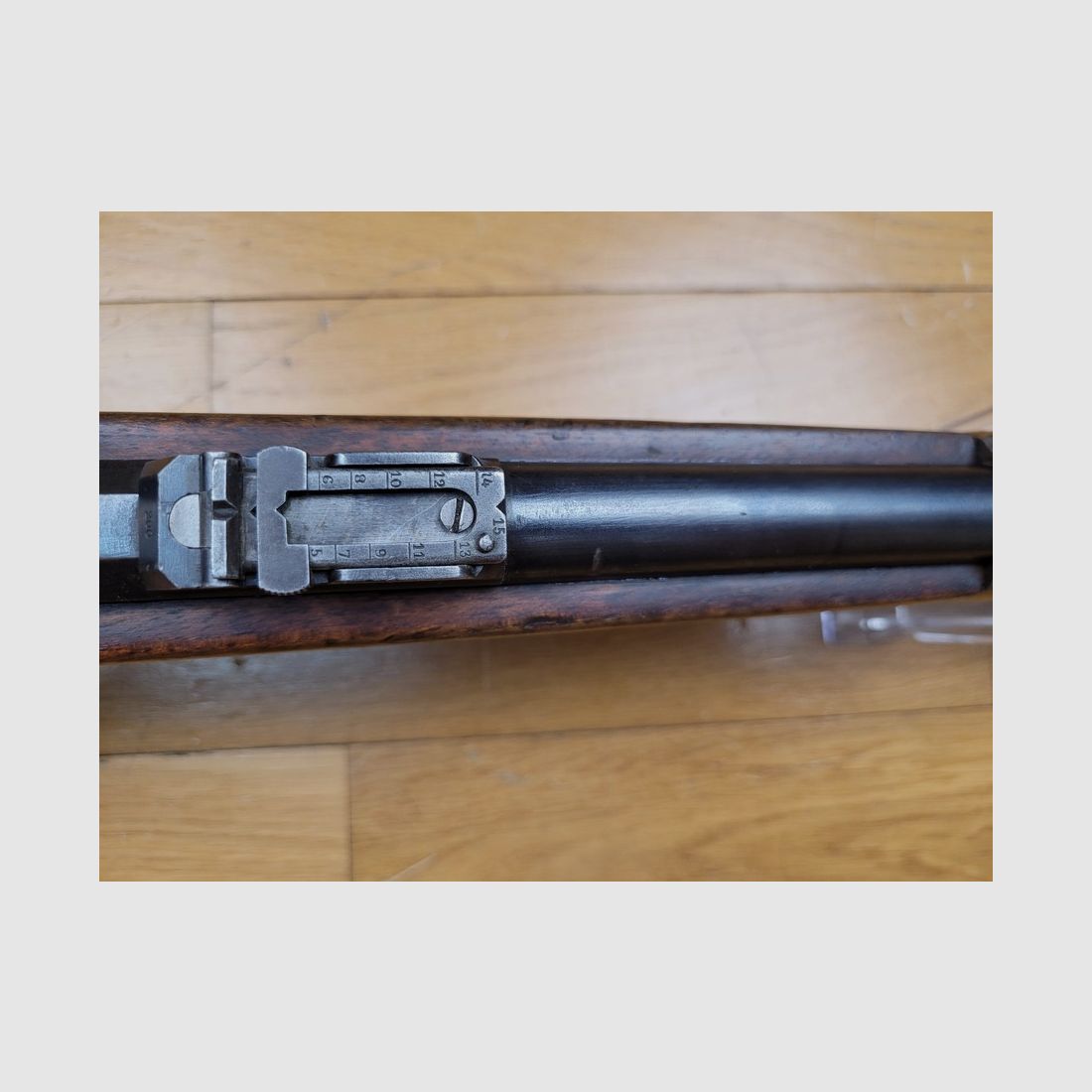 Rarissime portugiesisches Kavalleriegewehr Modell 1886 – Kropatschek-System – 3.000 Exemplare(!) von Steyr – 8x56mm Original – Wunderschöne Macarons – Waffe von 1886 mit Monogramm von König Ludwig I. – TBE, Bild 21 von 33