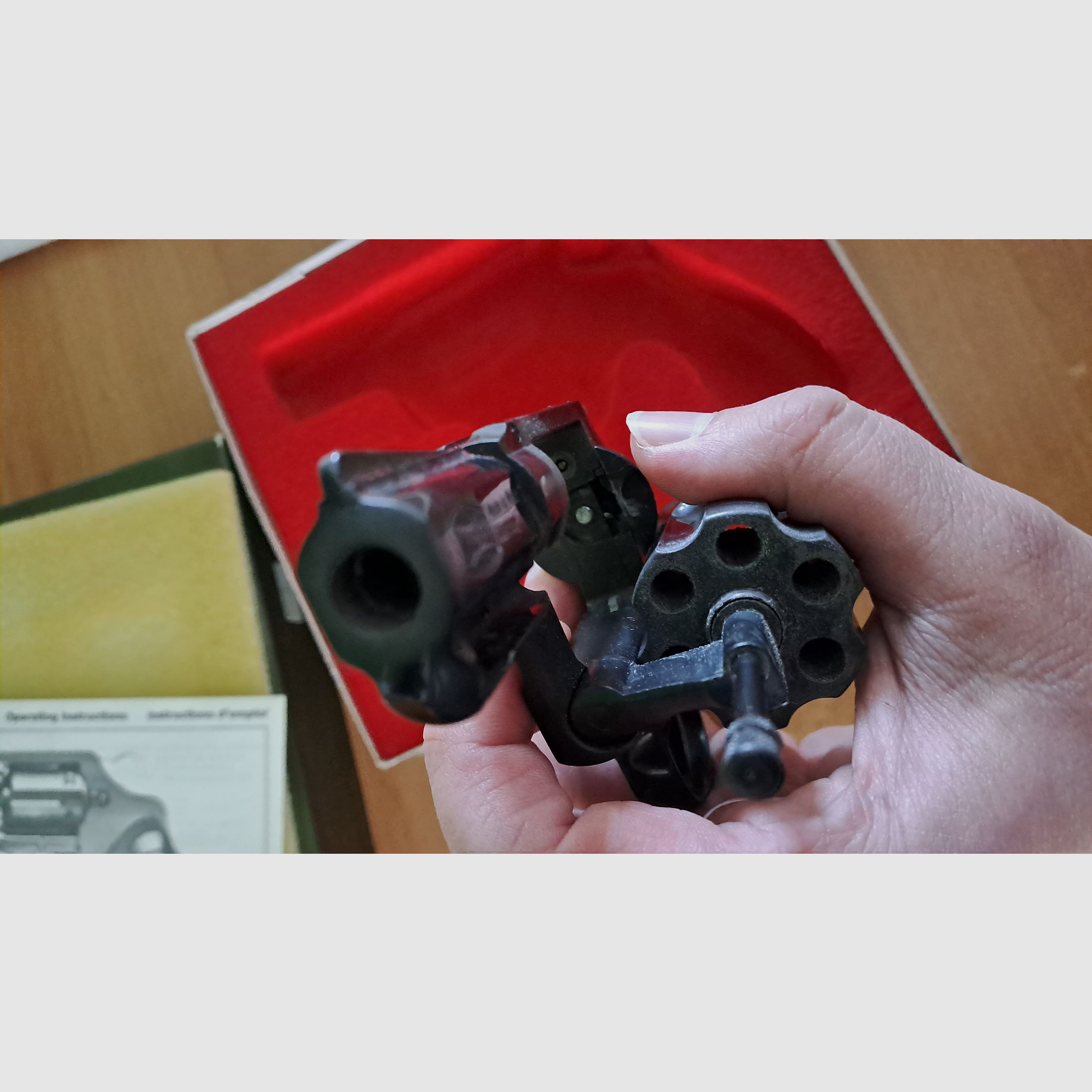 ¡Mauser Mod.K50 cal. .380 knall completo con accesorios!