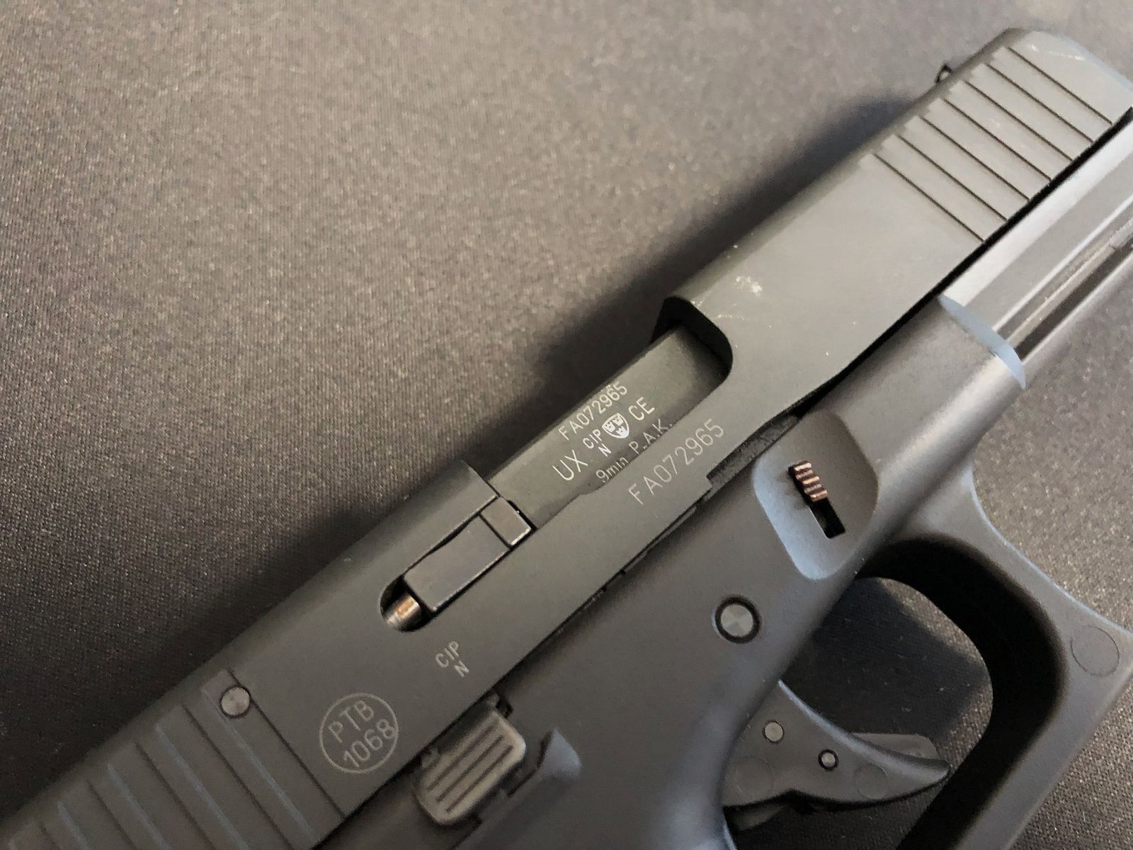 Glock 17 Gen 5 9mm P.A.K. 