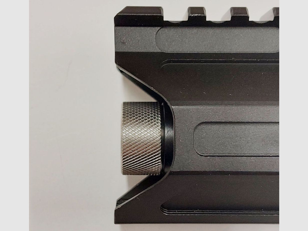 Schwaben Arms GmbH sistema di cambio SAR M15-22 MATCH in calibro .22L.R. adatto per AR15 con filettatura della canna 1/2-28 UNEF