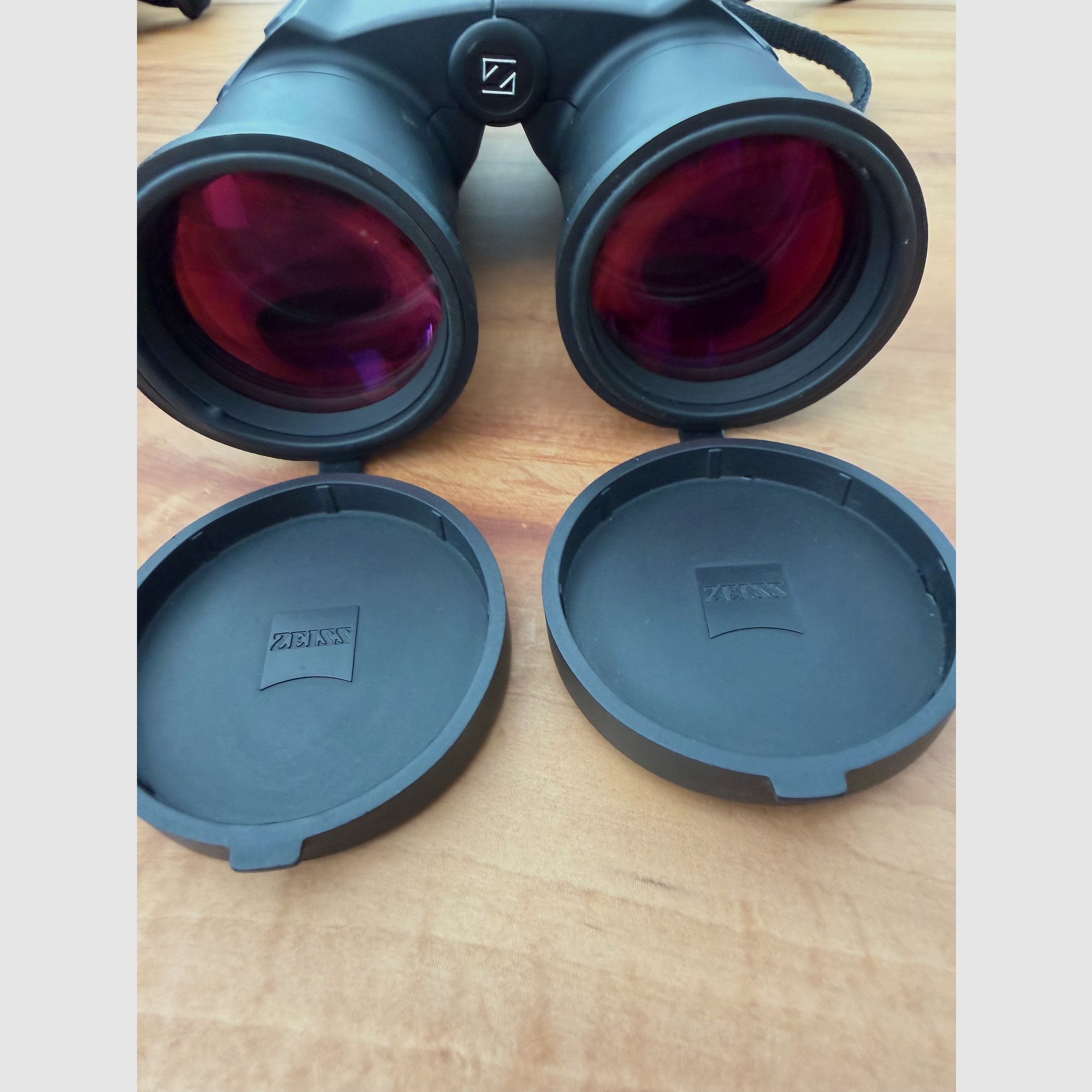 Jumelles Carl Zeiss Victory 10x56 T RF