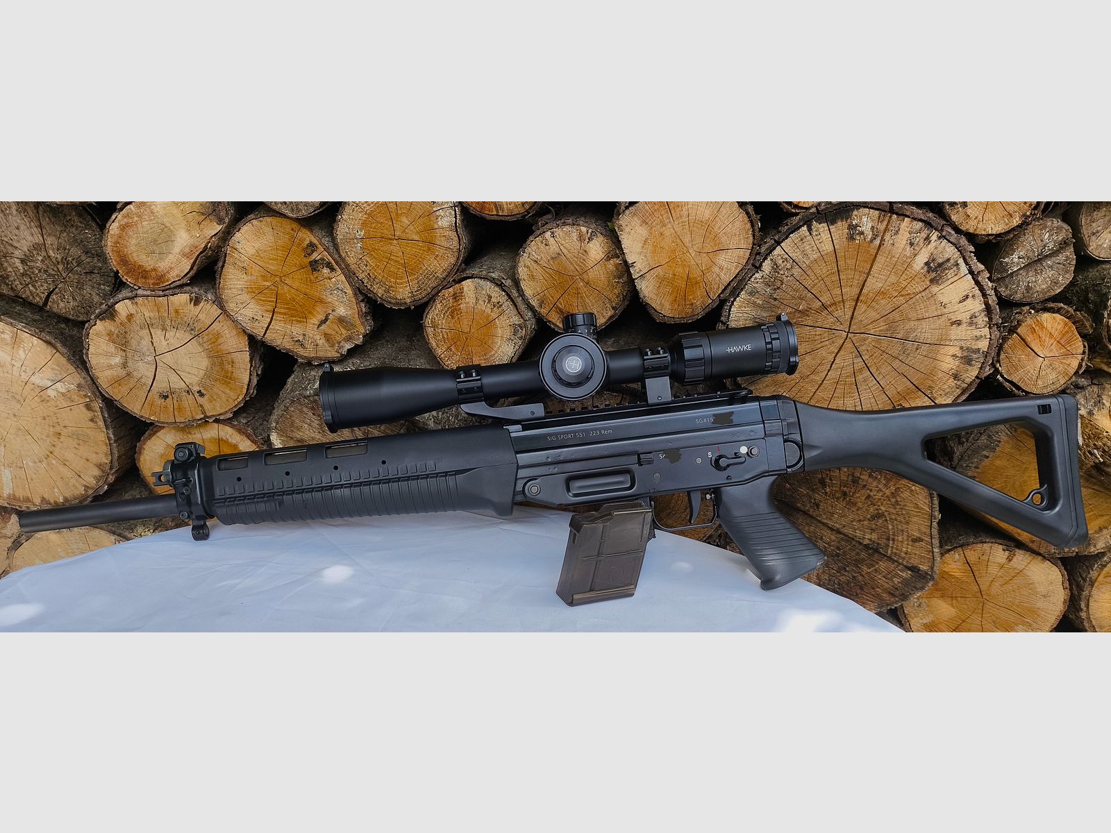 SIG 551 Sport .223Rem mit Hawke Sidewinder 30 6,5-42 20x1/2 Mil DOT