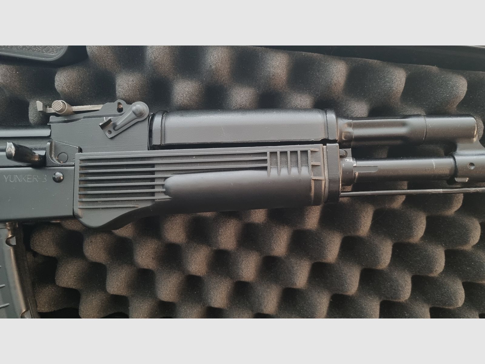 Izhmash YUNKER 3  (AK-74M)  Russische CO2 luchtgeweer uit originele onderdelen