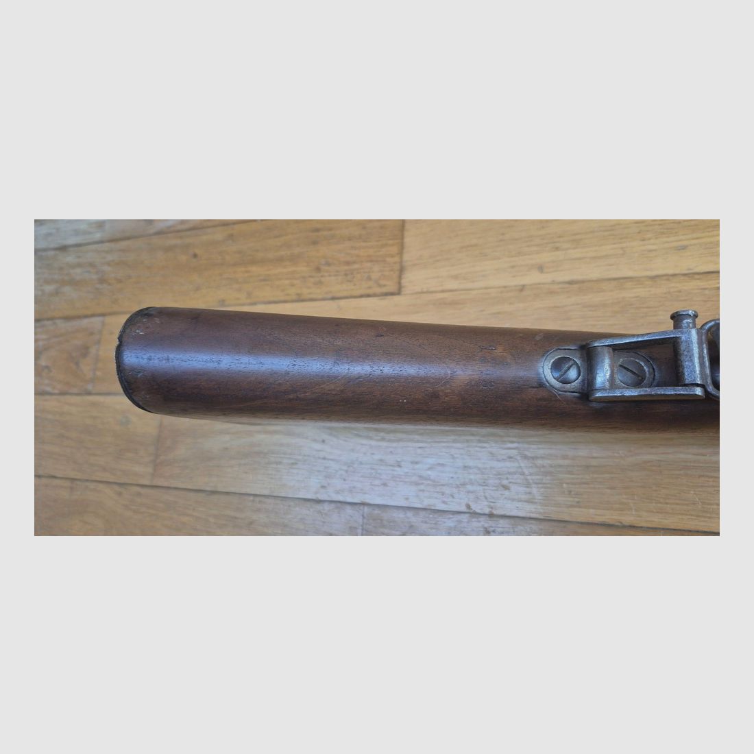 Sehr schönes Gewehr G98 – Gewehr 1898 – Arsenal Spandau 1907 – Originalkaliber 8x57IS – Vollständig monomatrikuliert außer der konformen Reinigungsstange – Guter bis sehr guter Lauf – Original braune Lederriemen – Exzellente Sammlerwaffe – BE/TBE, Bild 13 von 36