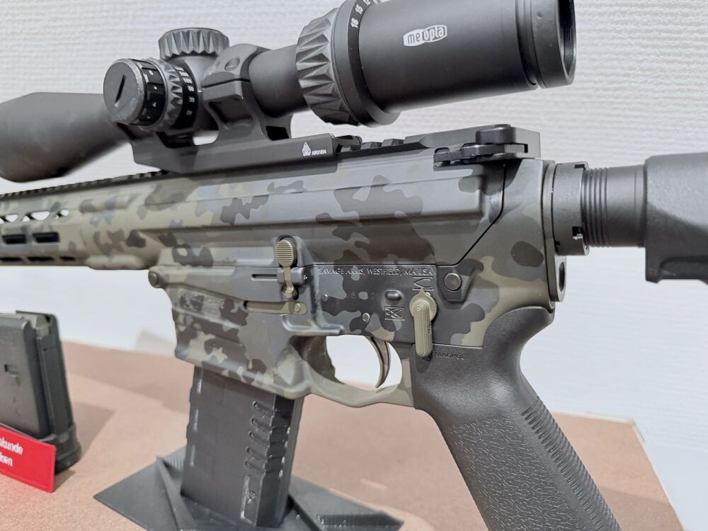 Savage Arms MSR10 Hunter Midnight Camo mit Meopta