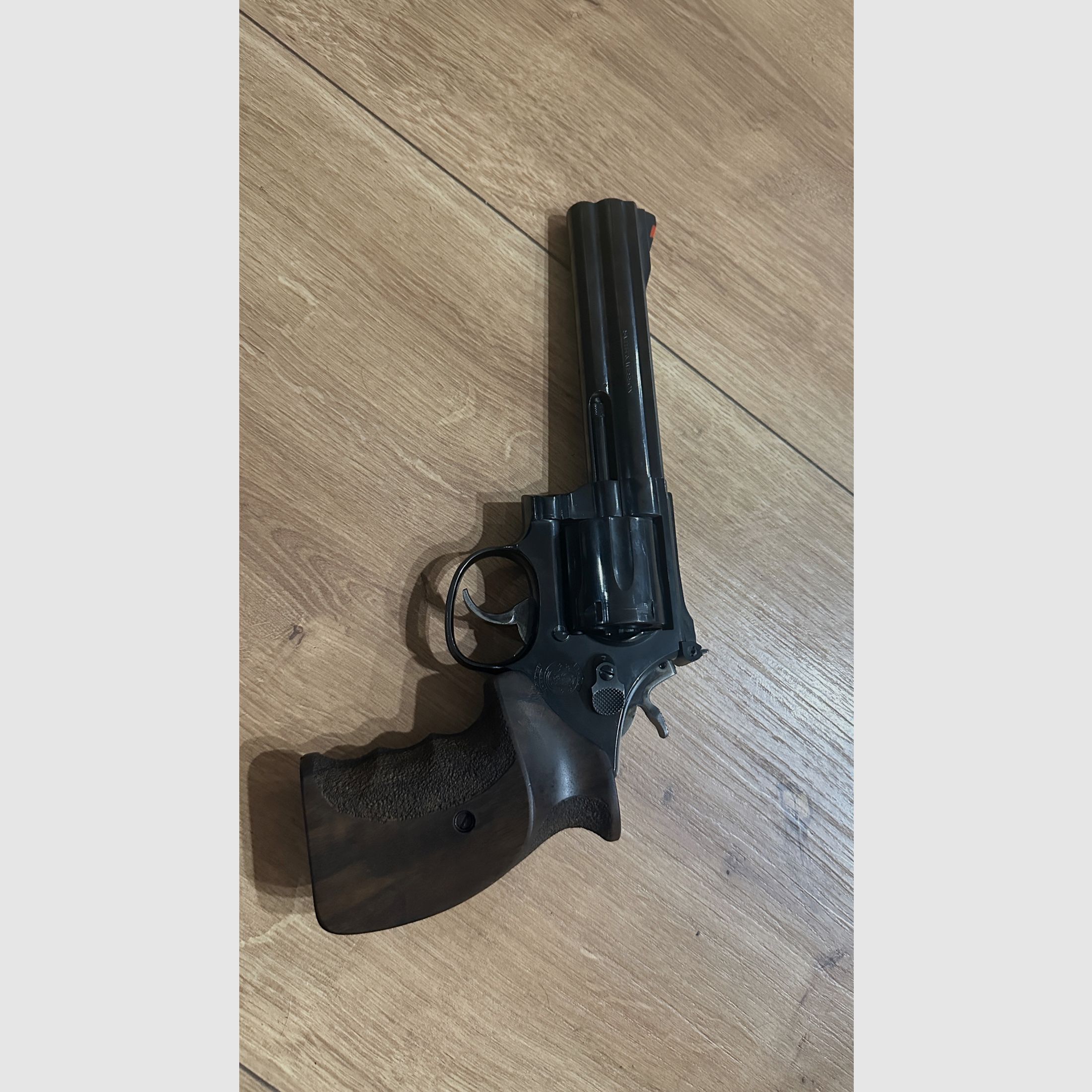 Smith & Wesson mod. 596-3