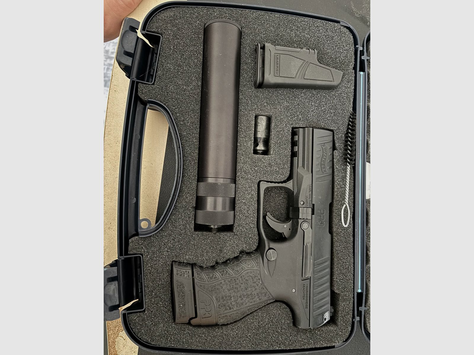 Walther PPQ blank firing pistol with Navy Kit
