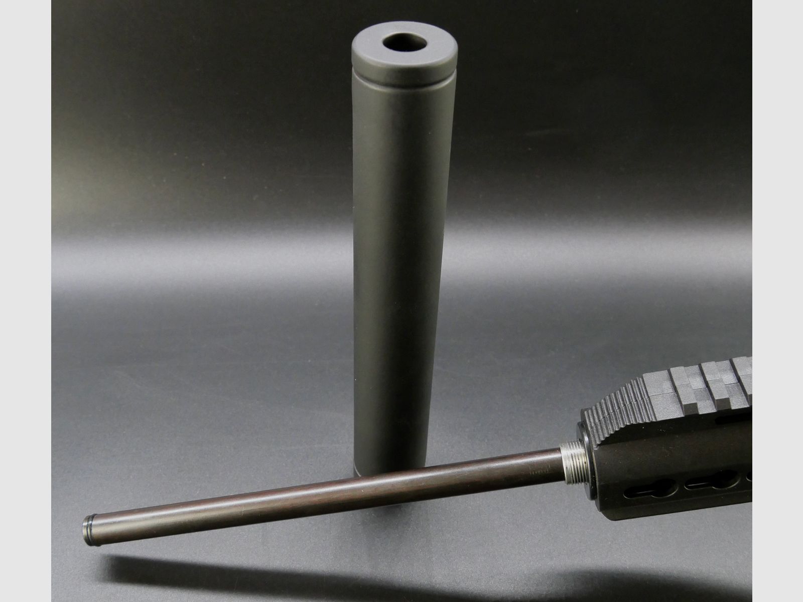 Pallas BA15-22 .22LR KK Repetierbüchse AR15 Look SD Attrappe