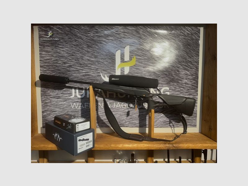 Blaser R8 Ultimate; Blaser B2 2-12x50iC; Jaki Titanium