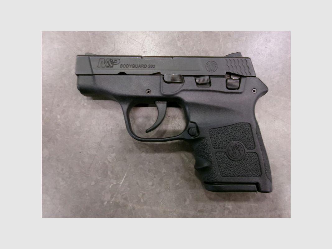 S&W BODYGUARD M&P CAL380 d'occasion, image 1 sur 8