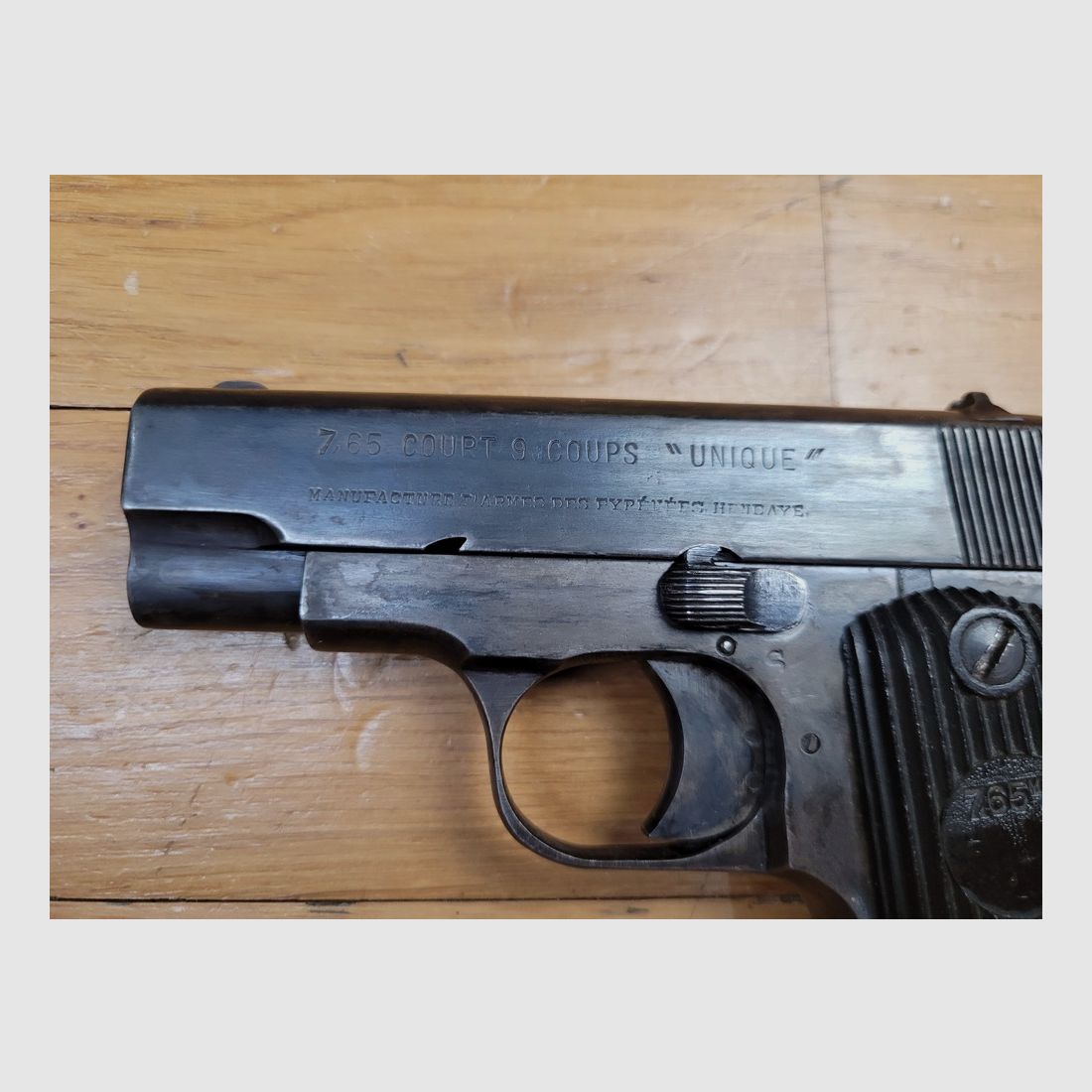 Bellissima pistola Unique Rr51 – Cal. 7,65mm – Fabbrica di Armi delle Pirenei Francesi – Continuazione del modello di guerra d'occupazione – Ottima fattura – Eccellente impugnatura – Due caricatori da 9 colpi – Un mini 1911A1 in 7,65! – Esemplare in ottime condizioni! – TBE+, immagine 1 di 17
