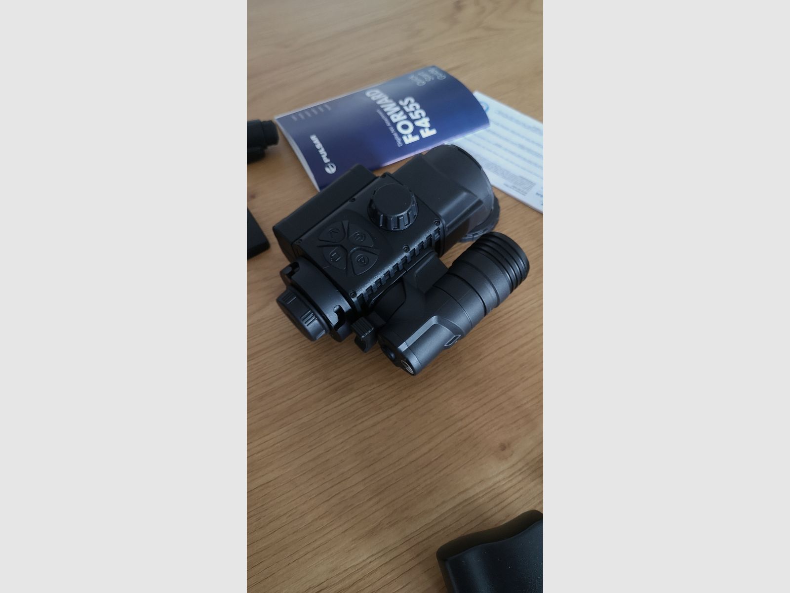 Night vision attachment device Pulsar 455 S with bag etc.