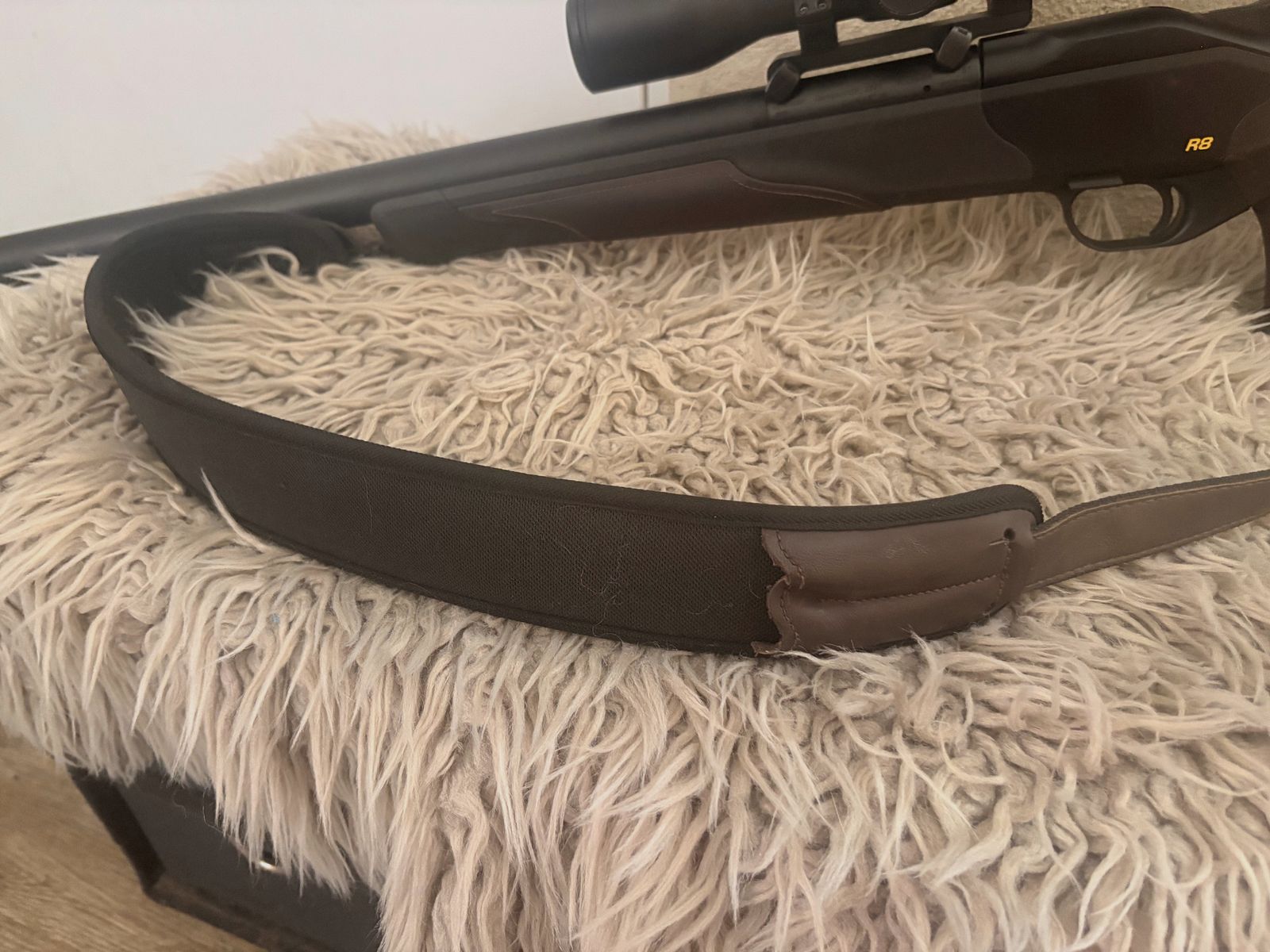 Blaser R8 Ultimate Silence cuir 8x57IS