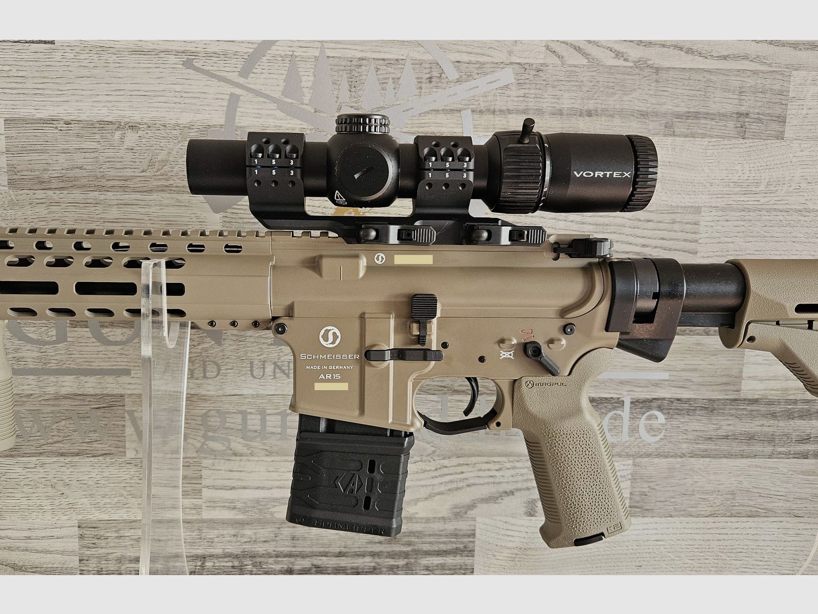 Schmeisser AR15 M4FL 14,5" FDE MAGPUL Cal. .223Rem con Vortex Strike Eagle - Producto nuevo del comercio especializado