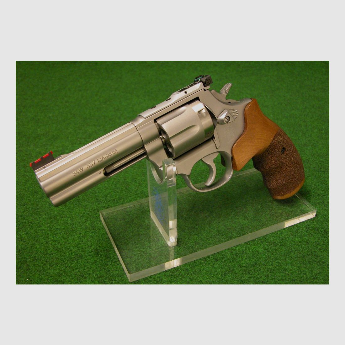 NUOVO COMBATTIMENTO BASE S&W 686-5 4" Pollici 357 Magnum