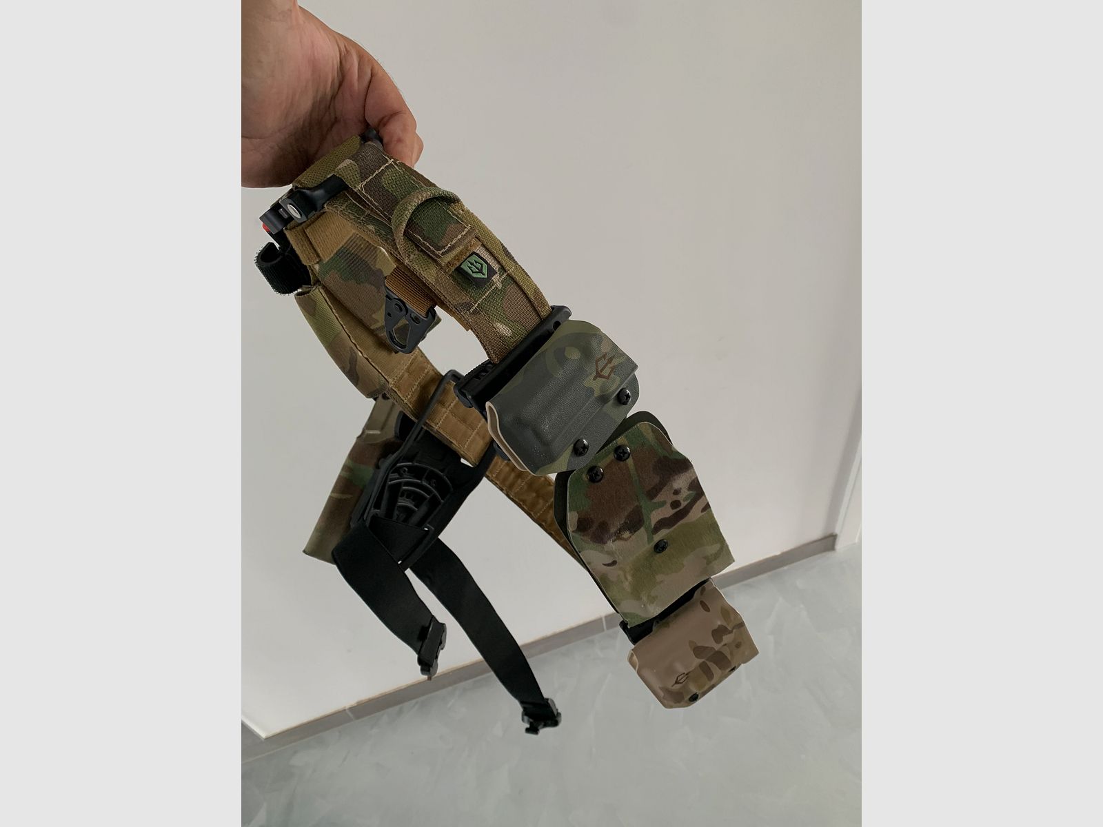 Black Trident komplett Paket - Holster, Gurt, Magazin Halter usw. 