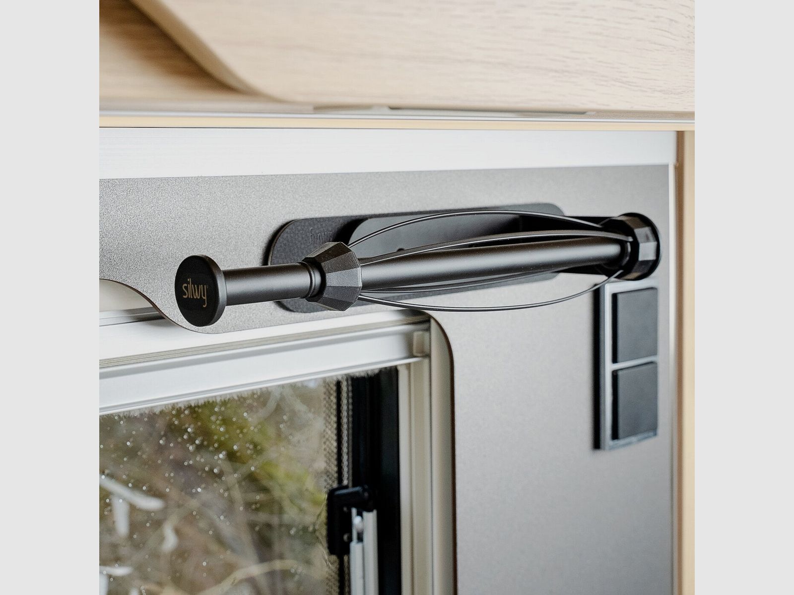Magnet Kitchen Roll Holder incl. Metal Bar, image 2 of 5