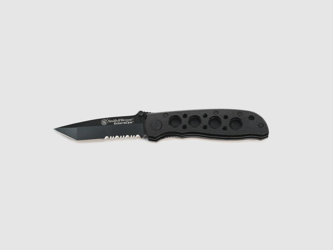 Extreme Ops Serrated Tanto Folder Black (Smith & Wesson - CK5TBS )