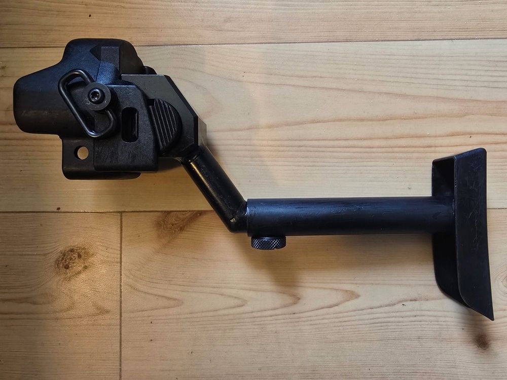 Sehr Seltene B&T Schulterstütze klappbar Helmversion für die MP5/ SP5 / Niederländischen Marechaussee/Zugriffsteam., Bild 1 von 10