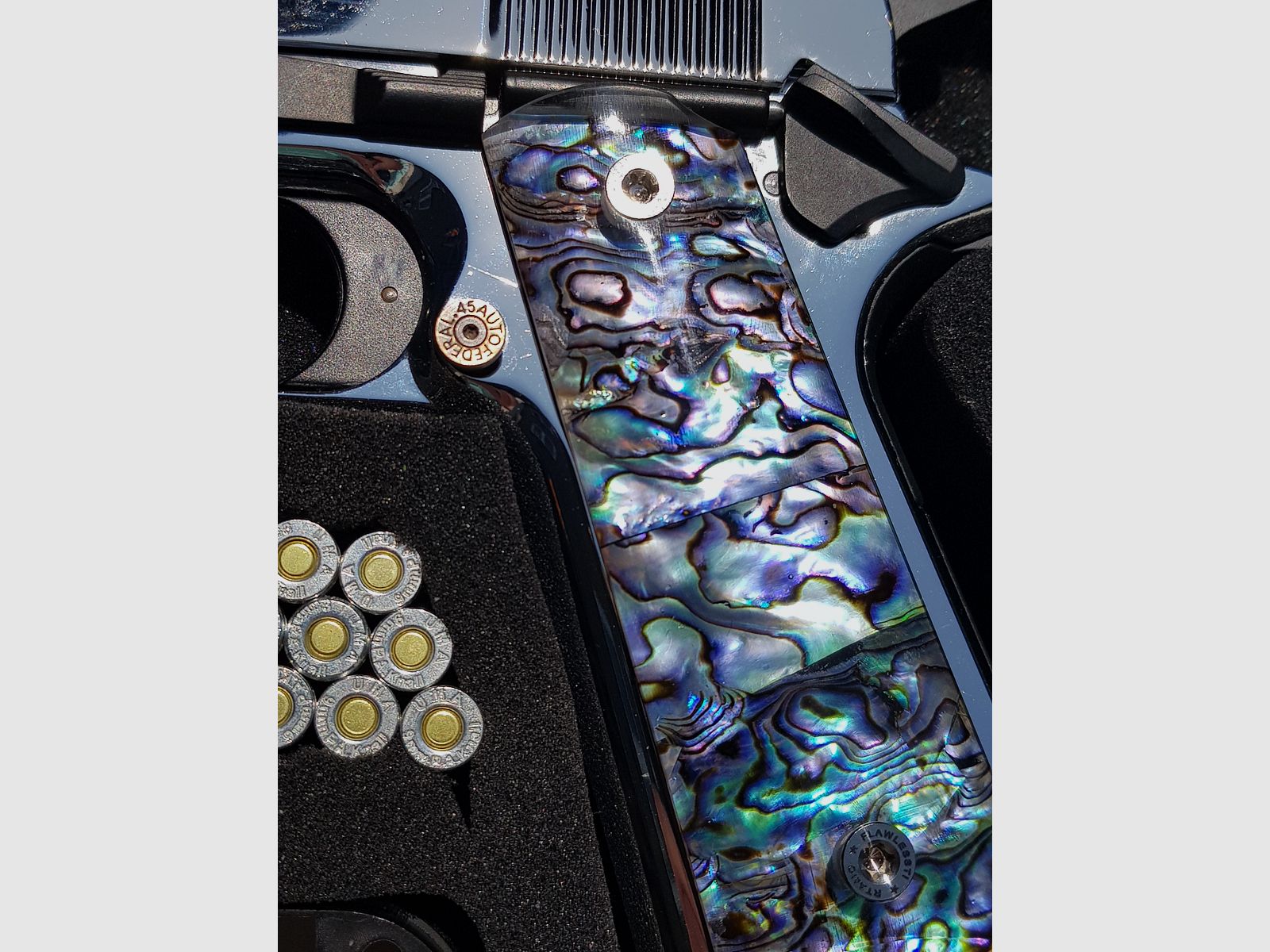 Colt 1911 Chrom, neu, unbeschossen, lange Federführung, Sammlerstück.