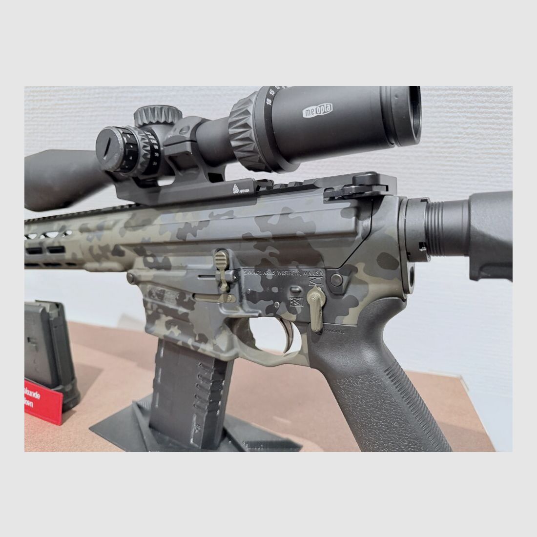 Savage Arms MSR10 Hunter Midnight Camo z Meopta