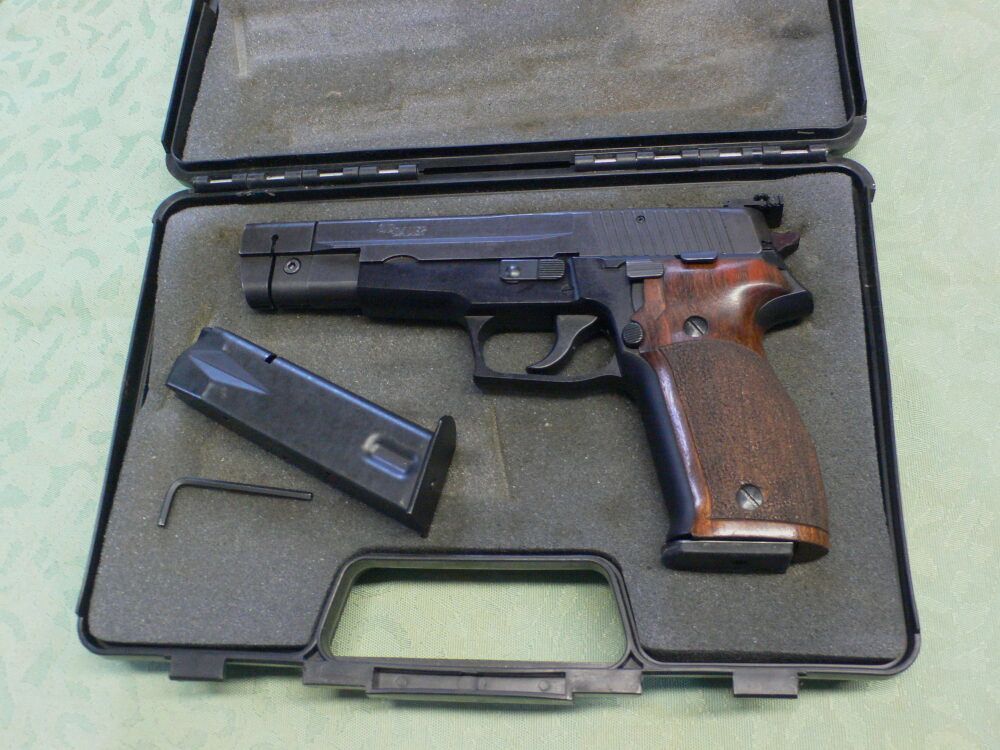 SIG-Sauer P226, Bild 1 von 3