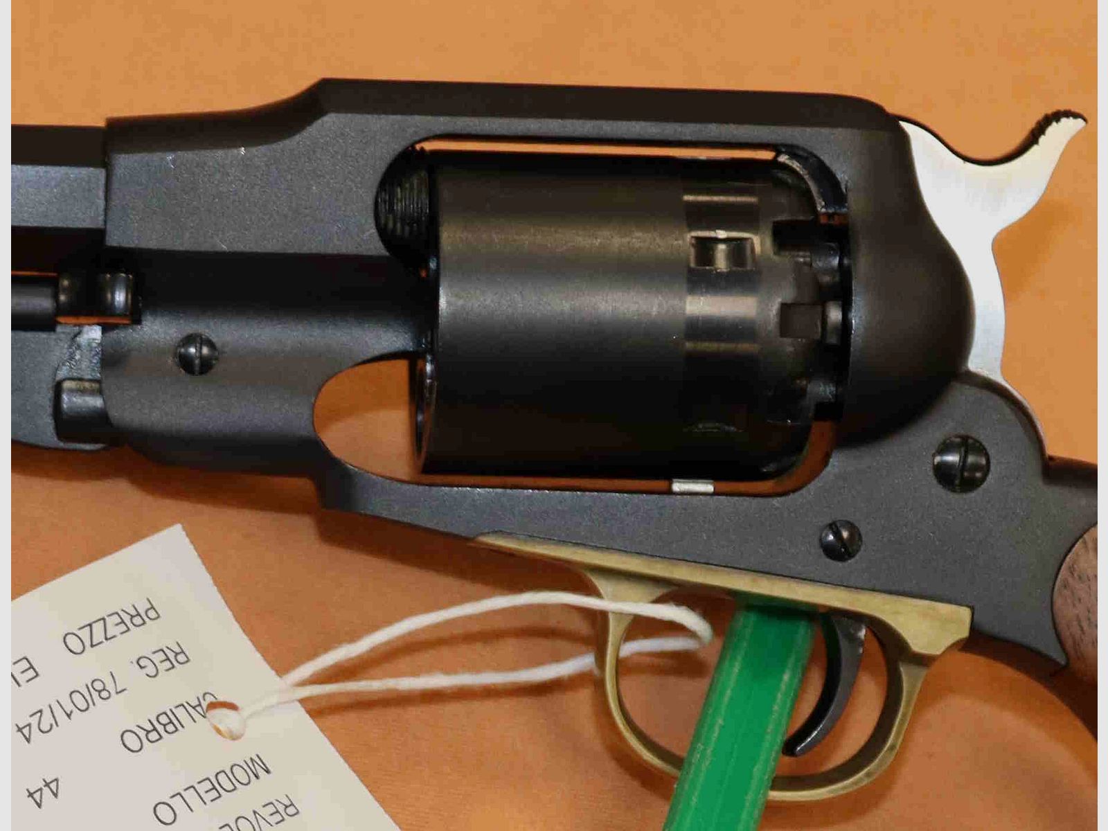 Vorderladerrevolver Pedersoli Modell Remington Pattern Target Kaliber 44, Bild 2 von 9