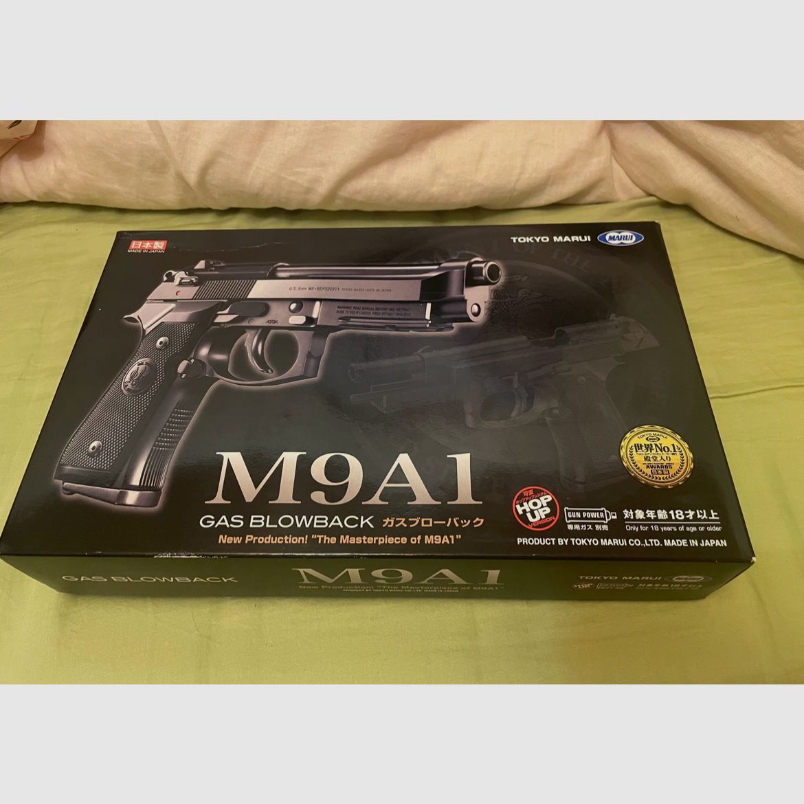Tokyo Marui Beretta M9A1 Airsoft / Softair with real wood grips (like new)