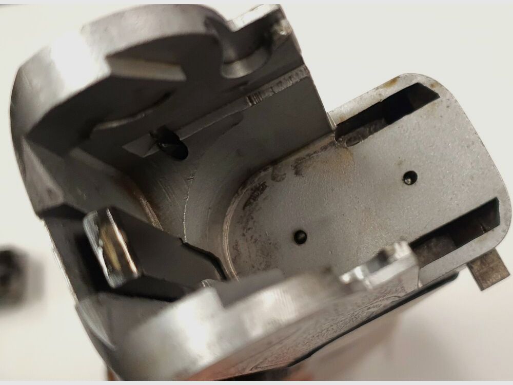 A.V.Maroccini trampa de bosque con grabados muy bonitos en calibre